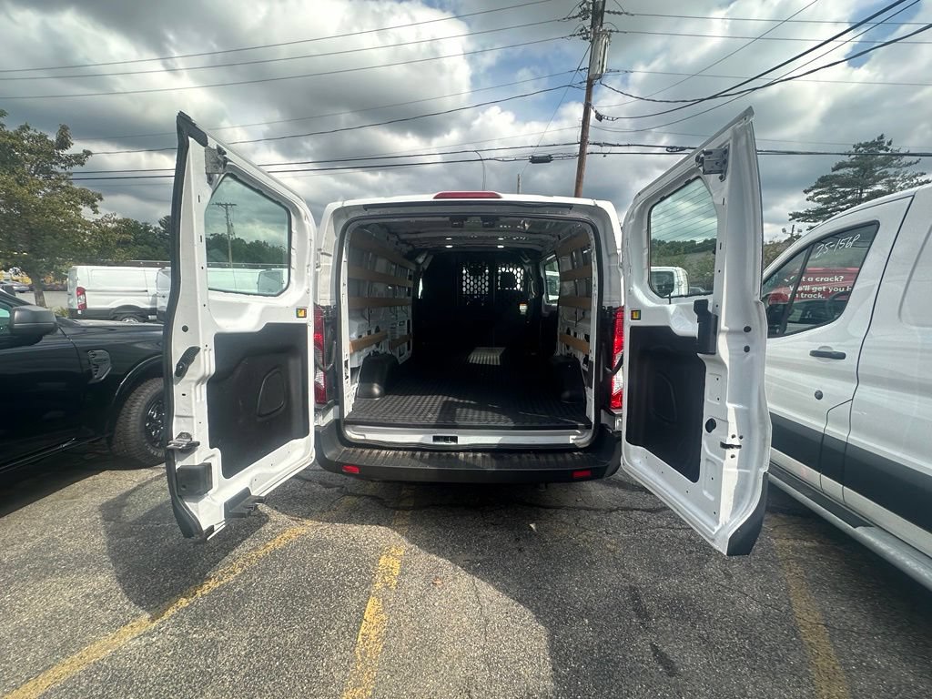 Used 2025 Ford Transit 250 Low Roof w/ Exterior Upgrade Package RWD image 9