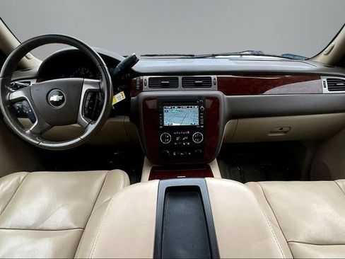 Used 2009 Chevrolet Tahoe LTZ AWD/4WD image 7