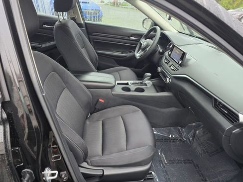 Used 2021 Nissan Altima 2.5 S FWD image 11