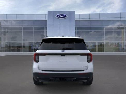 New 2026 Ford Explorer ST-Line w/ ST-Line Street Pack image 5