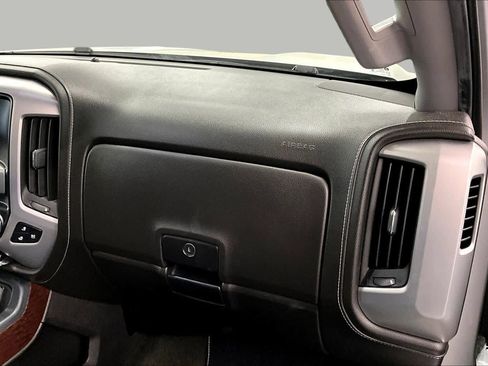 Used 2018 GMC Sierra 1500 SLT w/ Enhanced Driver Alert Package RWD image 18