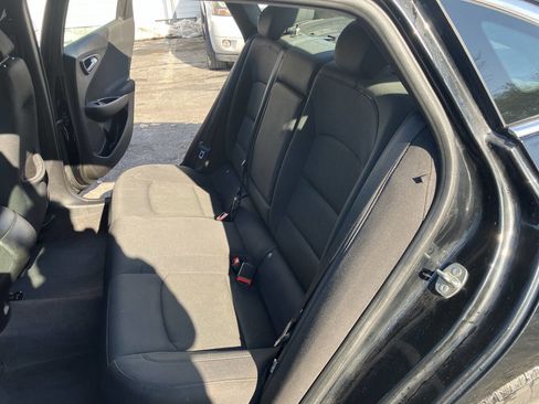 Used 2017 Chevrolet Malibu LS image 27