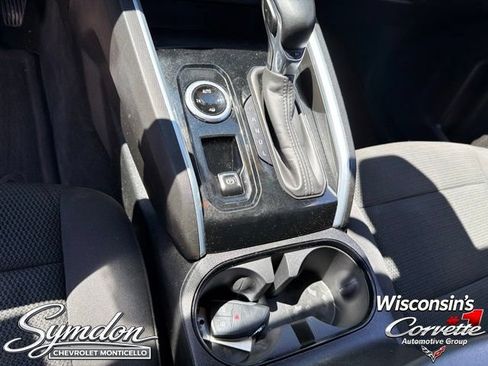 Used 2023 Chevrolet Colorado LT AWD/4WD image 14