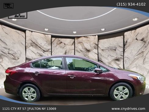 Used 2018 Kia Forte LX FWD image 4