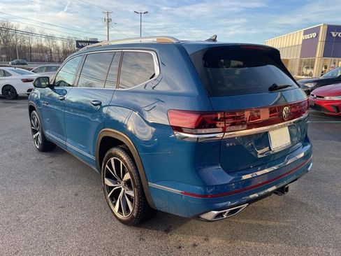 Certified 2025 Volkswagen Atlas SEL Premium R-Line image 2