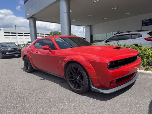Used 2022 Dodge Challenger R/T Scat Pack image 1