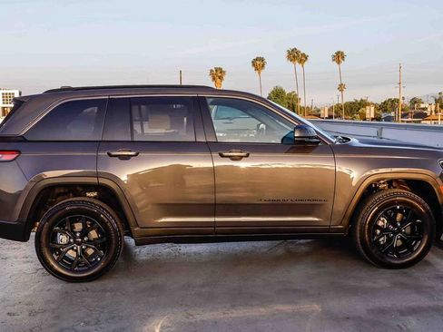 New 2026 Jeep Grand Cherokee Altitude RWD image 13