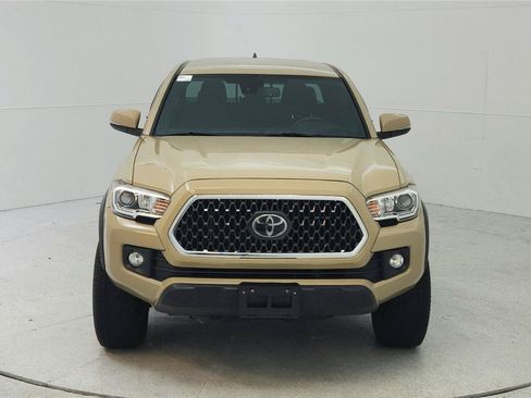 Used 2018 Toyota Tacoma TRD Off-Road AWD/4WD image 2