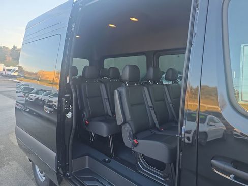 New 2025 Mercedes-Benz Sprinter 2500 image 24