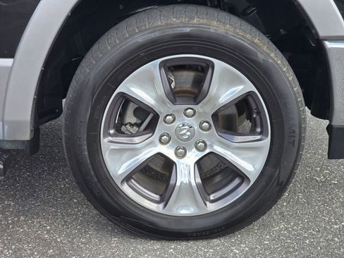 Used 2019 RAM 1500 Laramie image 21