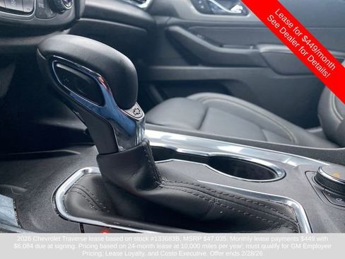 Used 2023 Chevrolet Traverse LT image 23