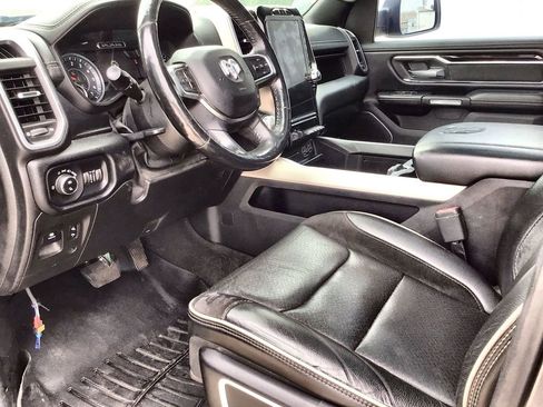 Used 2019 RAM 1500 Laramie w/ Sport Appearance Package image 10