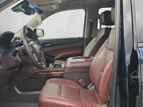 Used 2018 Chevrolet Tahoe Premier w/ RST Edition image 16