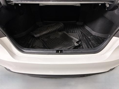 Used 2022 Toyota Camry LE FWD image 34
