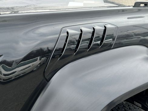 New 2025 Ford Bronco Raptor image 8