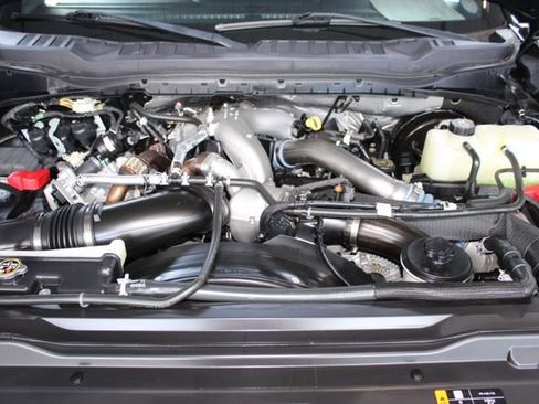 Used 2023 Ford F250 Lariat w/ Sport Appearance Package image 30