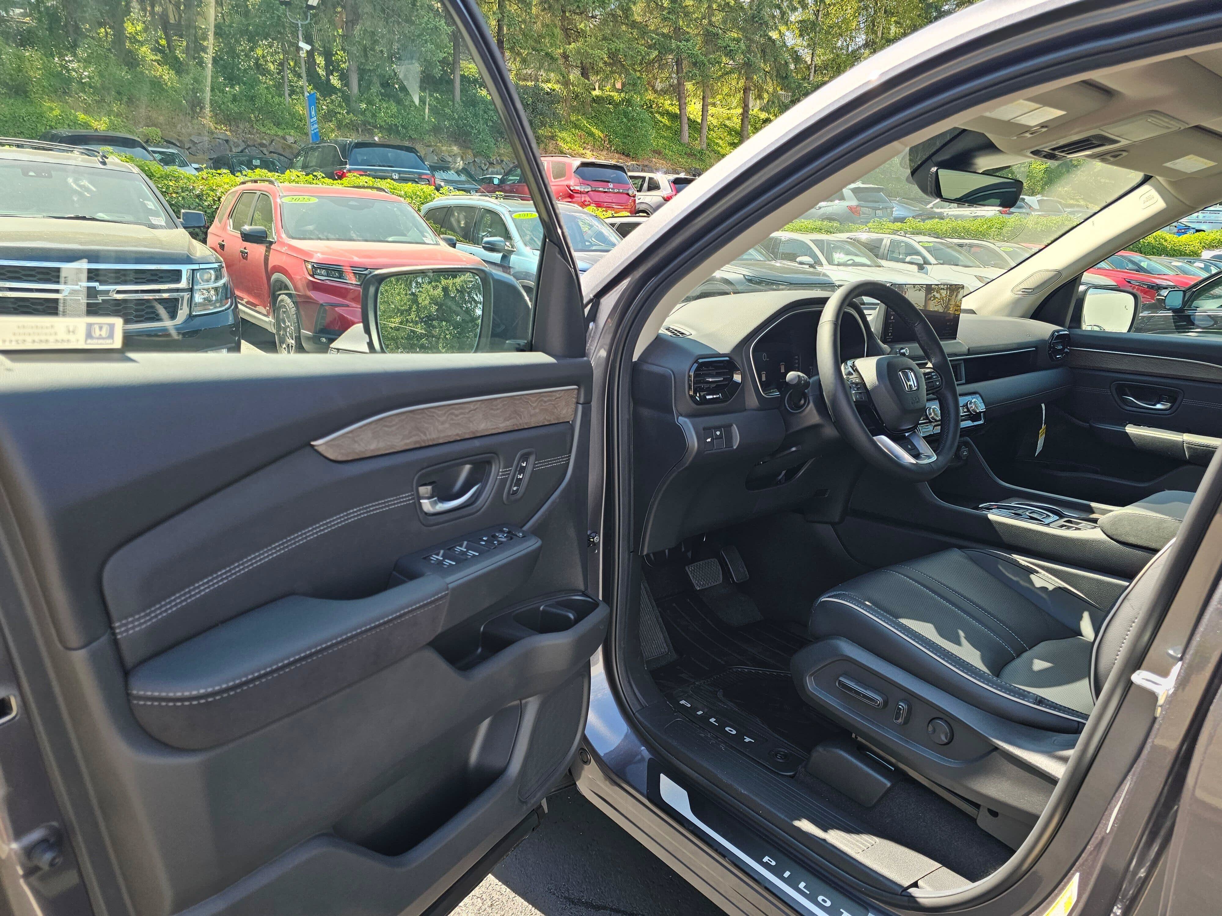 New 2026 Honda Pilot Elite image 23