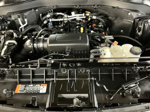 Used 2023 Ford Explorer XLT image 10