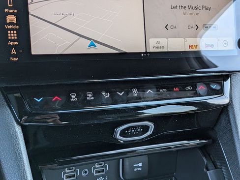 New 2026 Jeep Grand Cherokee 4WD image 13