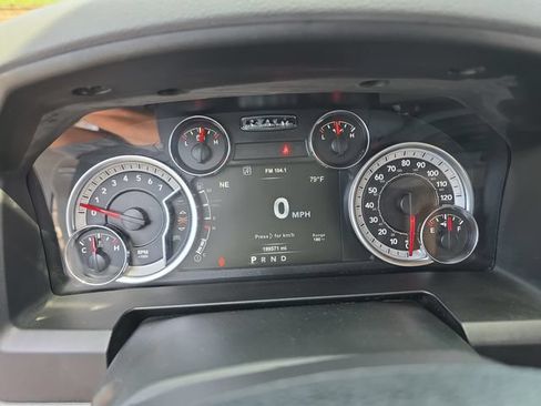Used 2019 RAM 1500 Big Horn AWD/4WD image 18