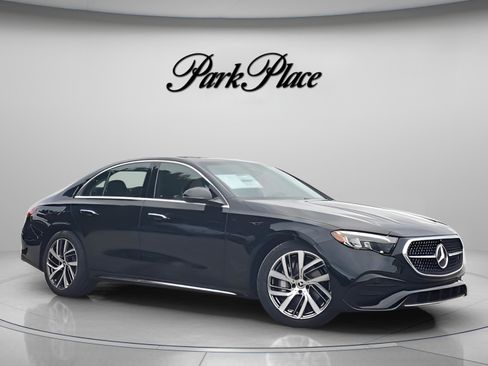 Used 2026 Mercedes-Benz E 350 Sedan image 4