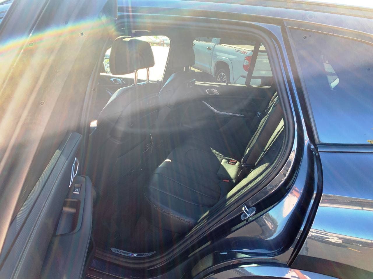 Used 2022 BMW X5 xDrive45e AWD/4WD image 11