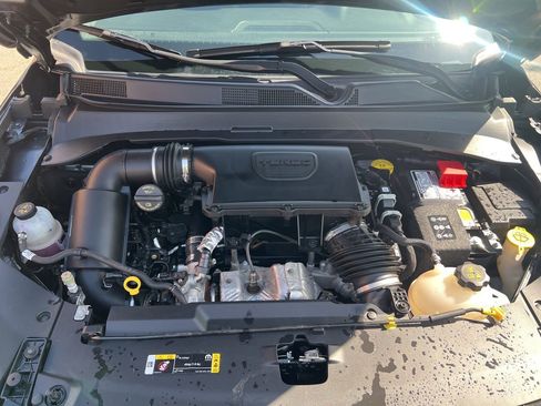 Used 2023 Jeep Compass Limited image 13