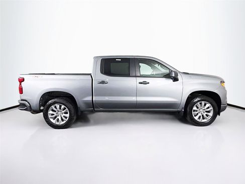Used 2023 Chevrolet Silverado 1500 Custom AWD/4WD image 8