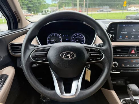 Used 2019 Hyundai Santa Fe SE FWD image 20