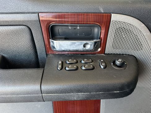 Used 2006 Ford F150 2WD SuperCrew image 12