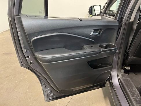 Used 2022 Honda Pilot EX-L image 19