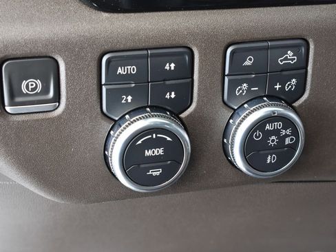 Certified 2022 GMC Sierra 1500 SLT w/ SLT Convenience Package AWD/4WD image 19