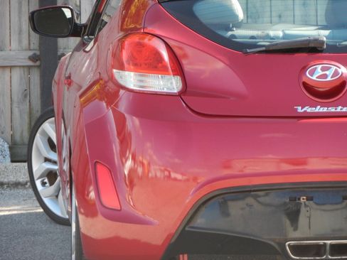 Used 2013 Hyundai Veloster w/ Style Pkg FWD image 1