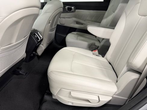 Used 2023 Kia Sorento SX image 23