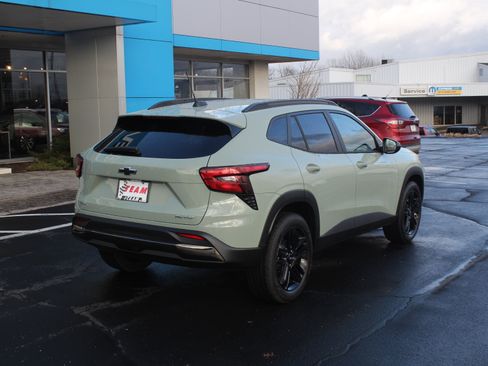 New 2026 Chevrolet Trax ACTIV w/ Sunroof Package image 4