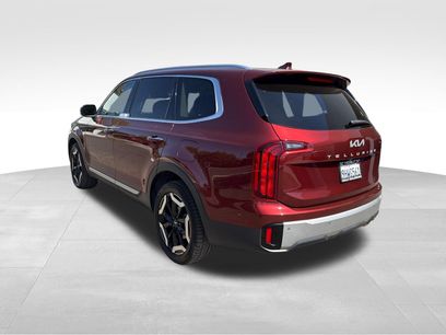 Used 2024 Kia Telluride S w/ S Sunroof Package