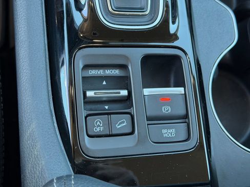 Used 2025 Honda Pilot EX-L image 34