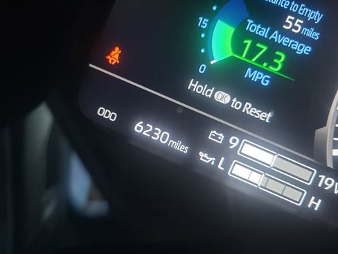 Certified 2025 Toyota Tundra Limited image 33