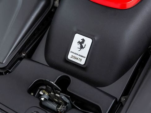 Used 2015 Ferrari FF image 50