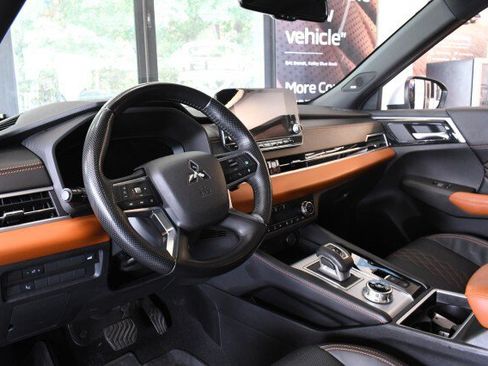 Used 2022 Mitsubishi Outlander SEL AWD/4WD image 31