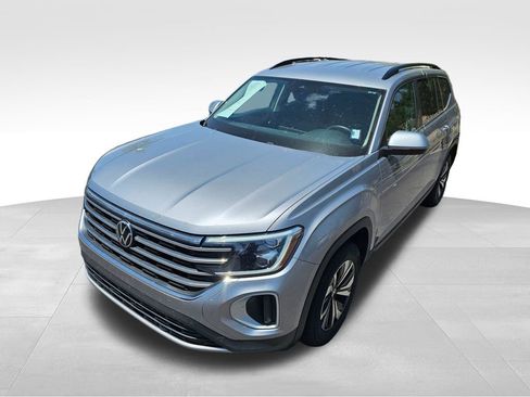 Used 2024 Volkswagen Atlas SE AWD/4WD image 5