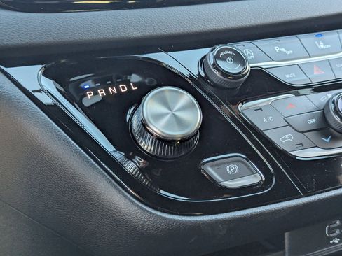 New 2026 Chrysler Voyager LX image 17