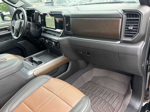 Used 2024 Chevrolet Silverado 2500 High Country w/ LPO, Dark Essentials Package AWD/4WD image 30