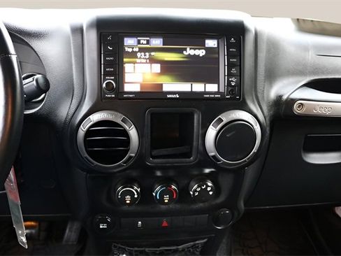 Used 2014 Jeep Wrangler Sport image 19