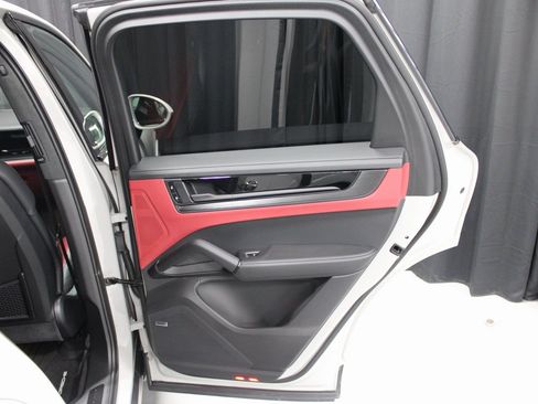 Certified 2025 Porsche Cayenne GTS image 26