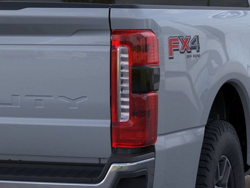 New 2026 Ford F250 Lariat w/ FX4 Off-Road Package AWD/4WD image 21