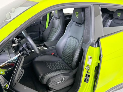 Used 2024 Lamborghini Urus S AWD/4WD image 14