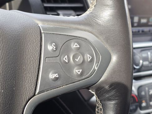 Used 2017 Chevrolet Suburban Premier image 31