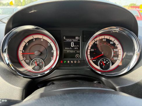 Used 2019 Dodge Grand Caravan GT FWD image 14