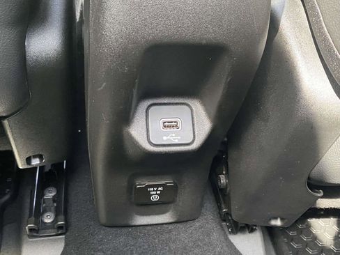 Used 2022 Jeep Renegade Limited w/ Sun, Sound & Wheels Group AWD/4WD image 24